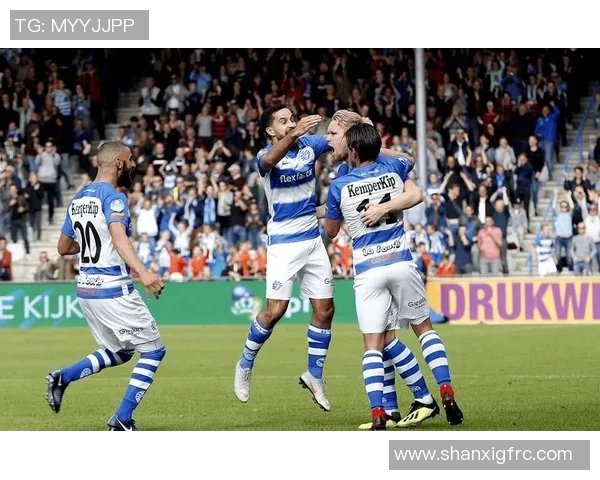 足球比赛现场直播格拉夫精彩瞬间回顾与分析尽在此处 足球比赛现场直播格拉夫精彩瞬间回顾与分析尽在此处