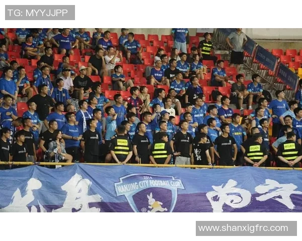 中甲西海岸足球比赛直播精彩瞬间回顾与赛程分析 中甲西海岸足球比赛直播精彩瞬间回顾与赛程分析