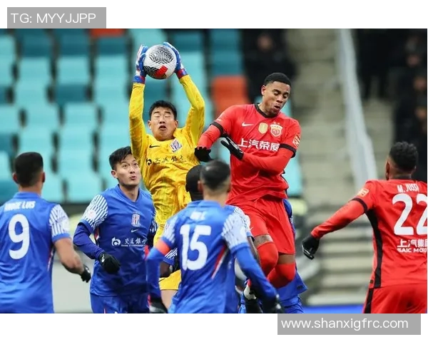 一方与申花精彩对决回顾赛场瞬间重温与战术分析 一方与申花精彩对决回顾赛场瞬间重温与战术分析