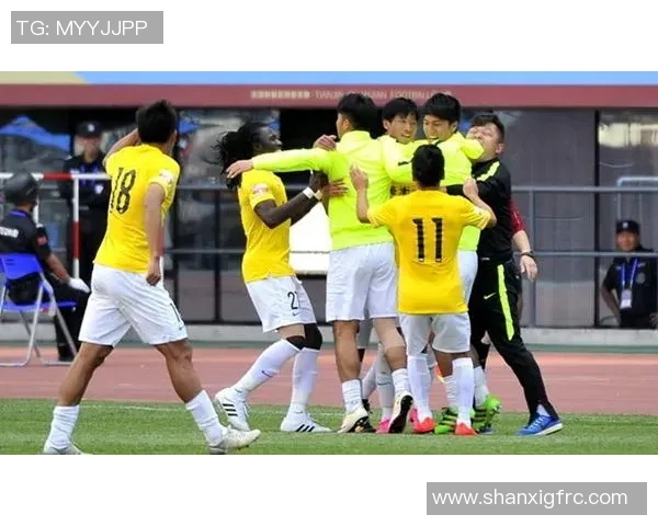 上海申鑫迎战呼和浩特争夺中甲联赛关键三分的激烈对决