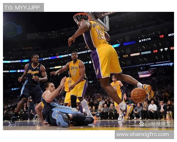 湖人对火箭精彩对决分析球员表现与战术策略全解析